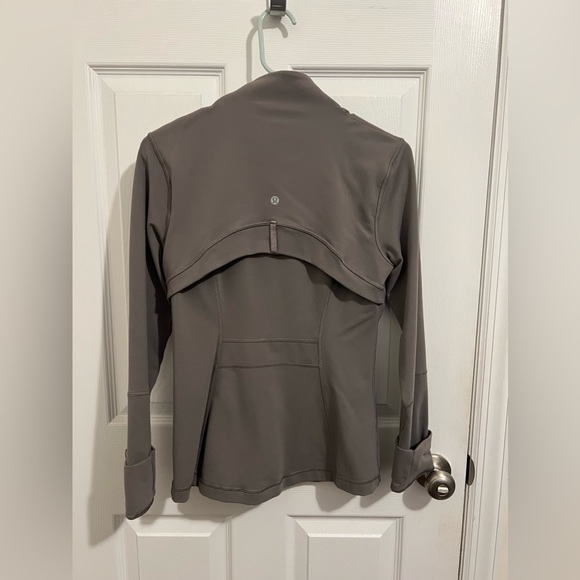 Lululemon, Size 8, Lunar Rock Color - Picture 2 of 3